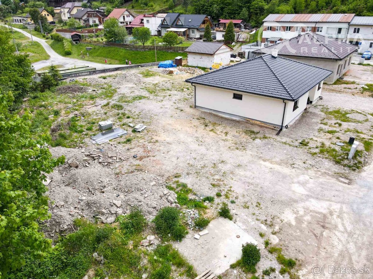 Stavebný pozemok, 916 m2, Novoveská Huta, okr. SNV - 11