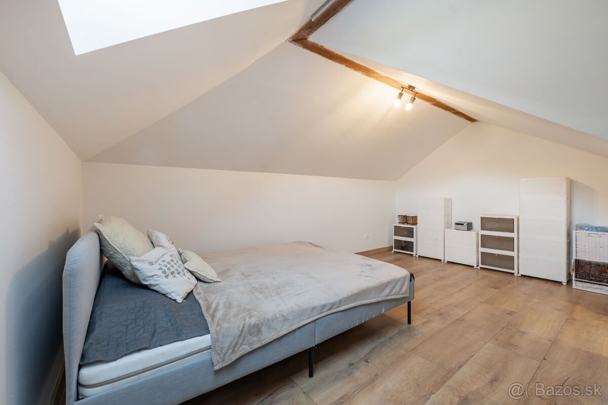 Bývanie s úchvatnou panorámou v Hollóháza, 2700 m2 - 11