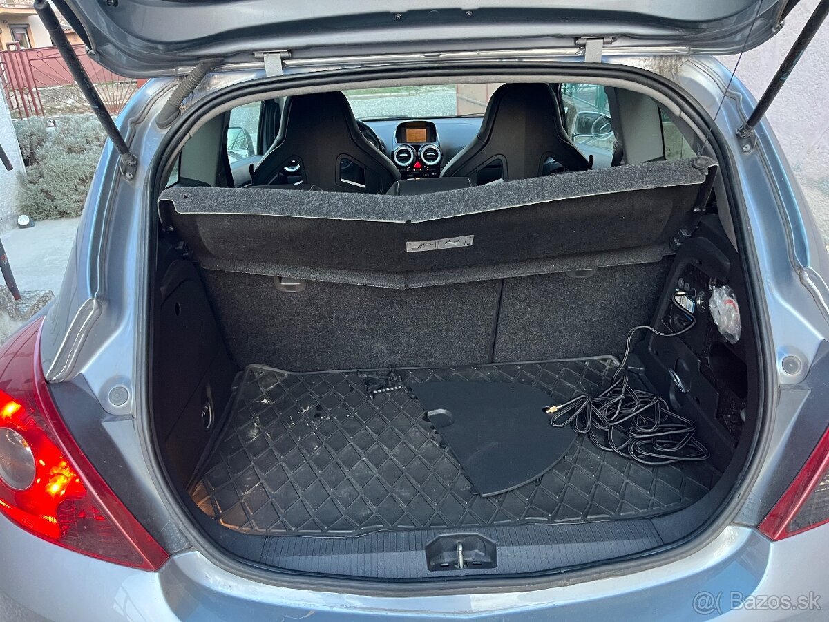 Opel Corsa Opc 1.6T - 11