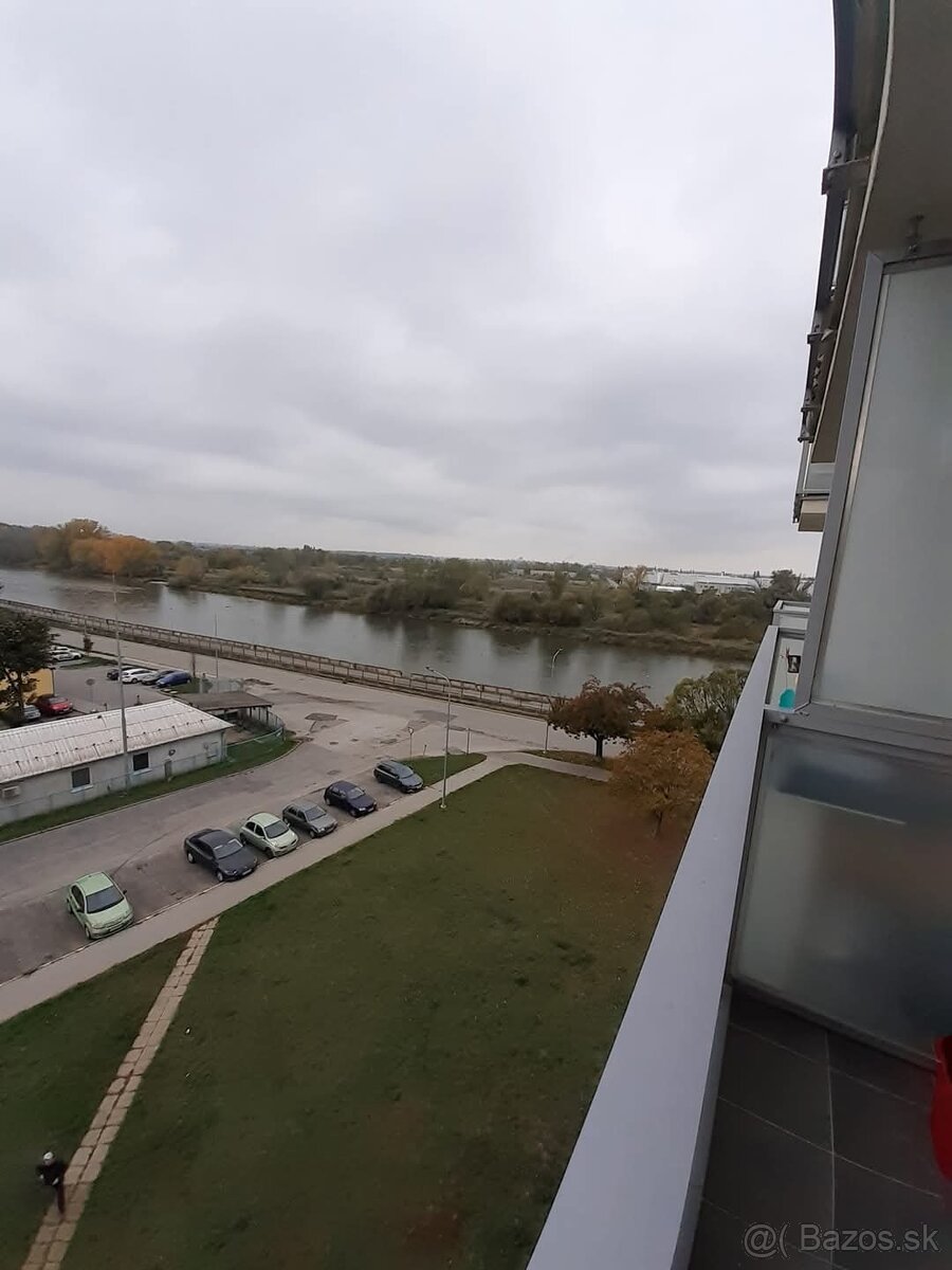 PRENÁJOM garsónky - 11