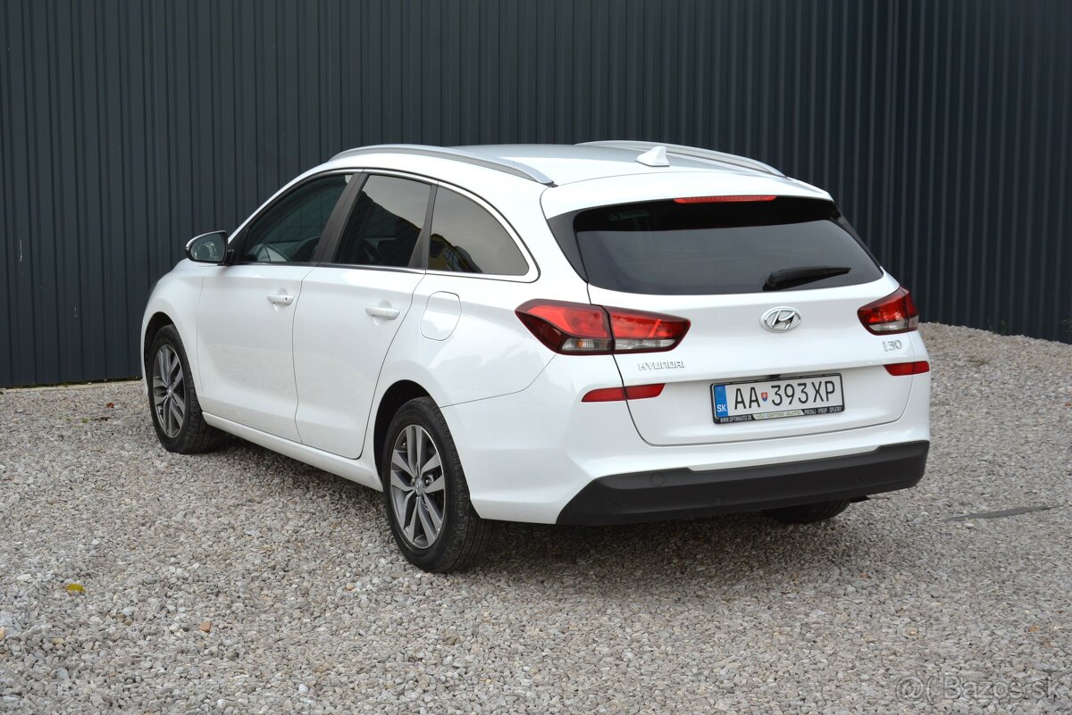 Hyundai i30 CW 1.60 CRDi Family SR 1Majiteľ - 11