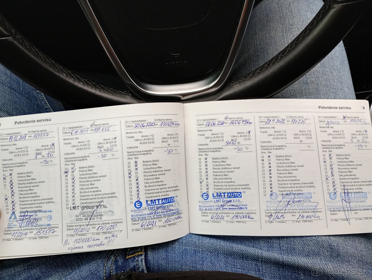 Opel Insignia 2.0 CDTI 160k Cosmo - 11