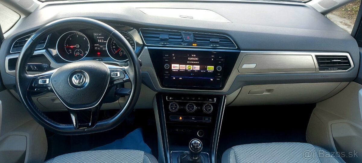 VW TOURAN 1.6 TDI COMFORTLINE - 11