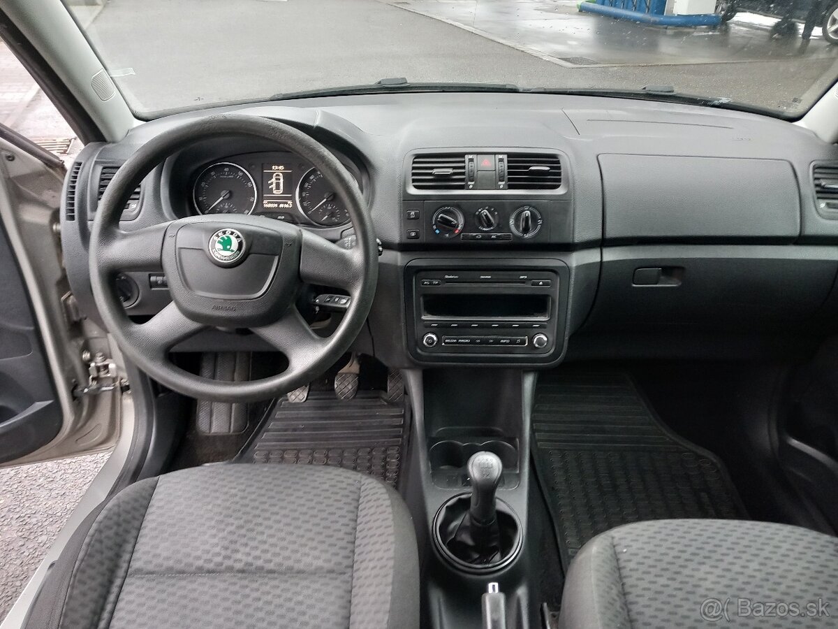 Škoda Fabia II Kombi 1.2 HTP ,51kW. Klima - 11