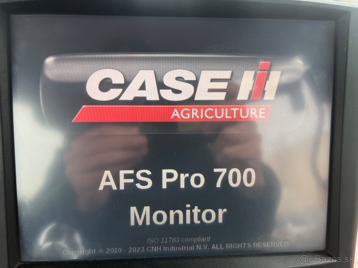 Case Optum 300-CVX - 11