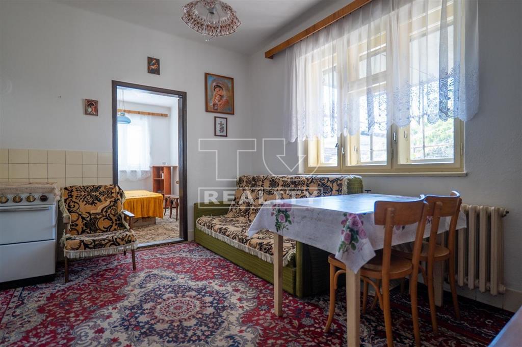 Na predaj 4 izbový rodinný dom v obci Čab- Sila s... - 11