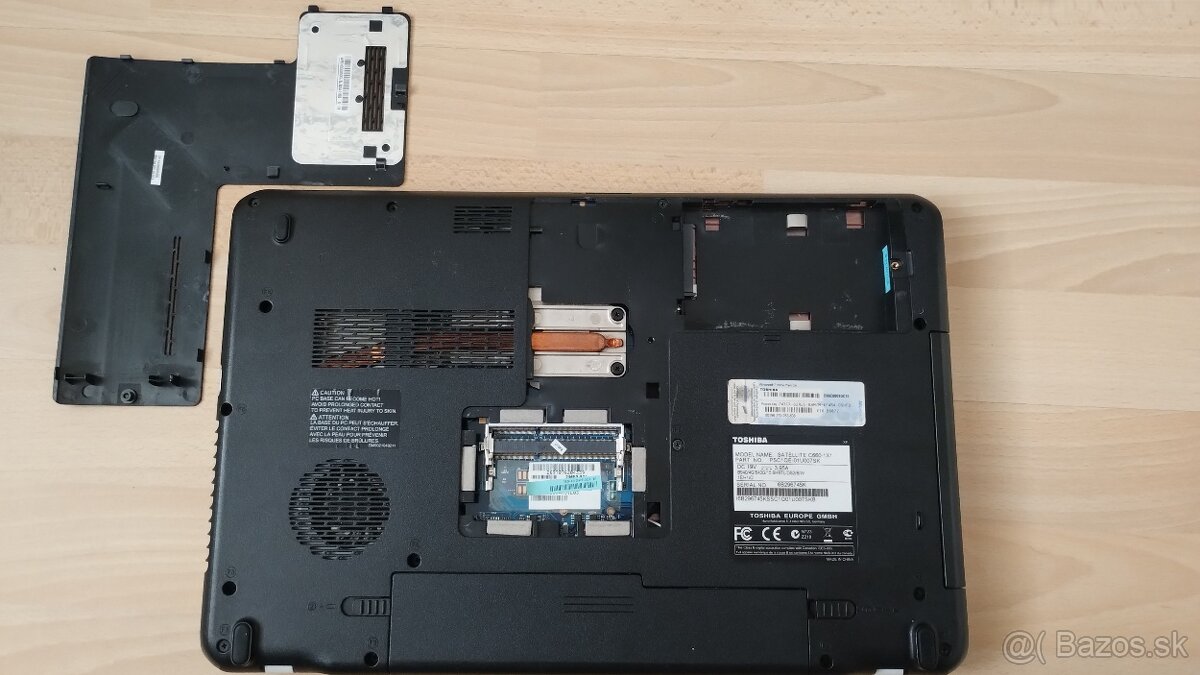 Predám notebook Toshiba - 11