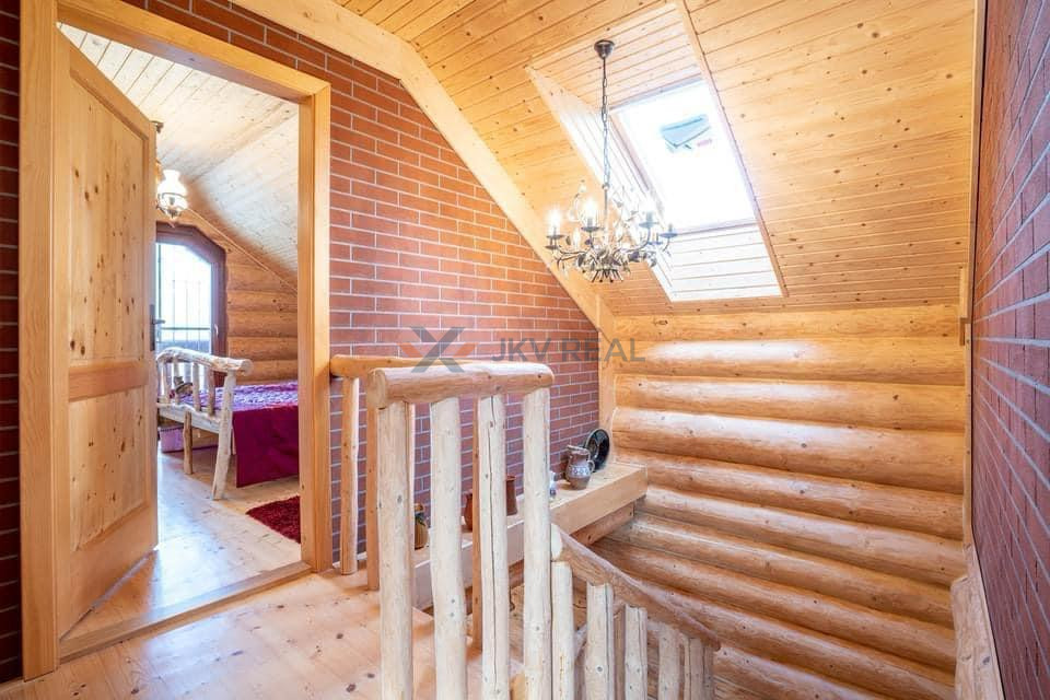 Luxusná zrubová chata s druhou murovanou stavbou – Posádka, - 11