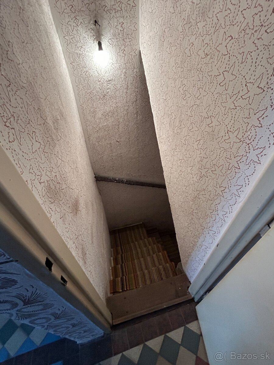 DOM NA ZÁHORÍ - 11