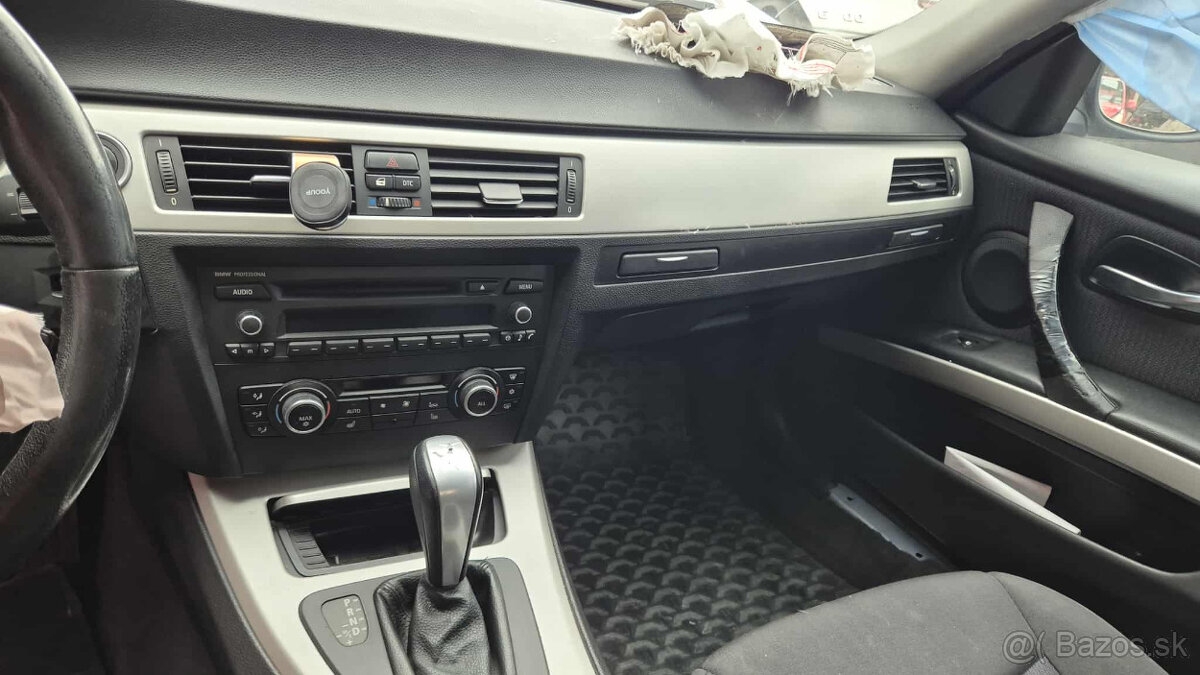 BMW E90 320i 2,0i 125kw - 11