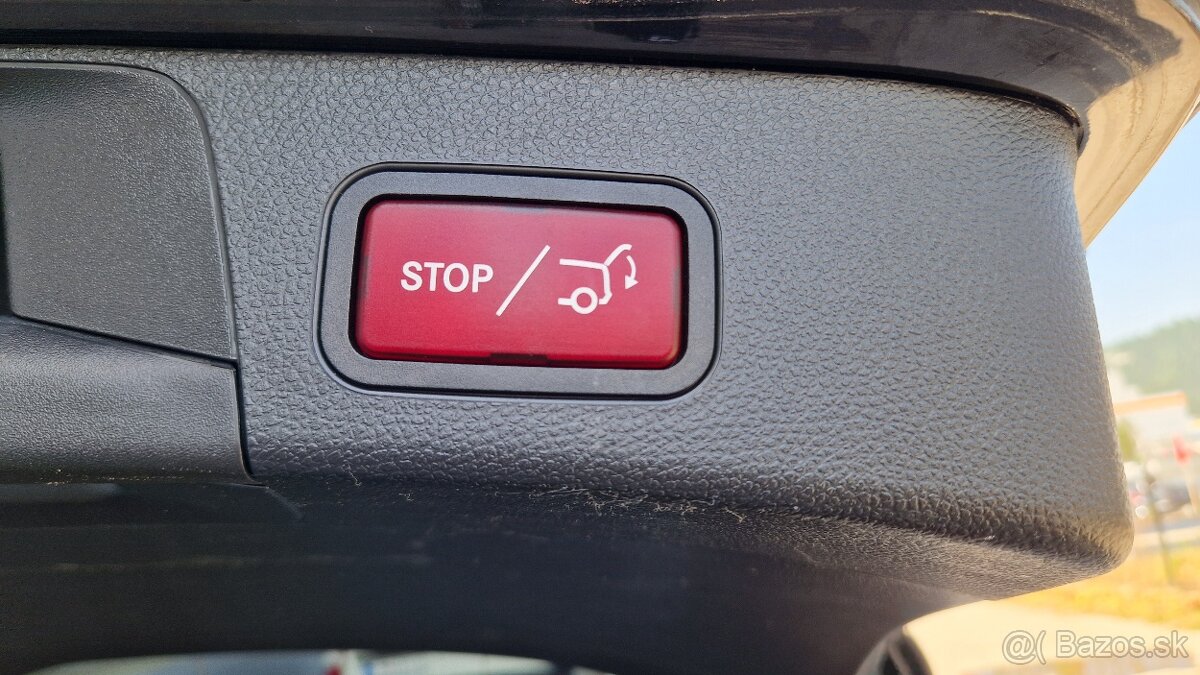 Mercedes-Benz C trieda Kombi AMG 43 4matic A/T 367 PS - 11