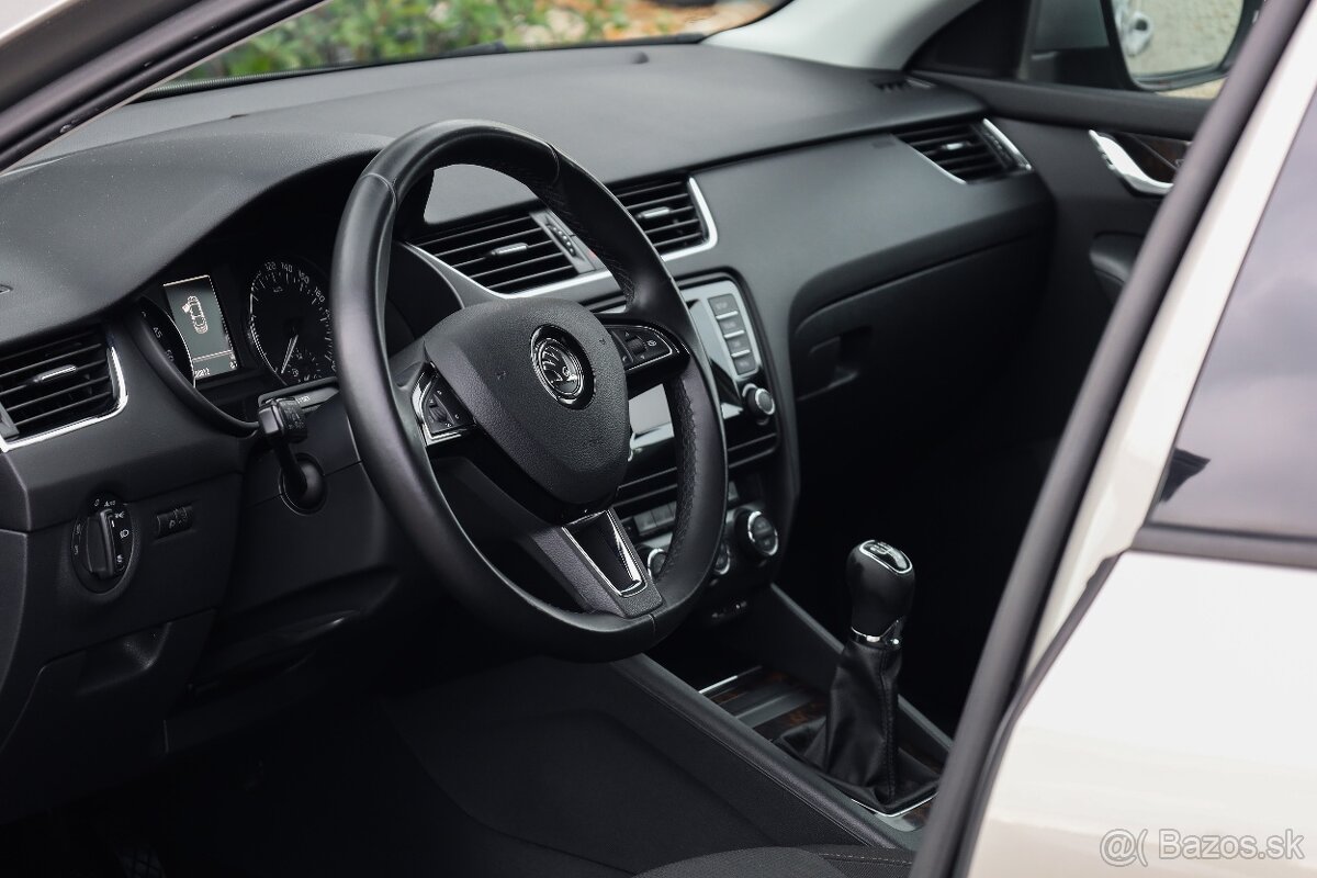 Škoda Octavia 1.6 TDI Elegance - 11