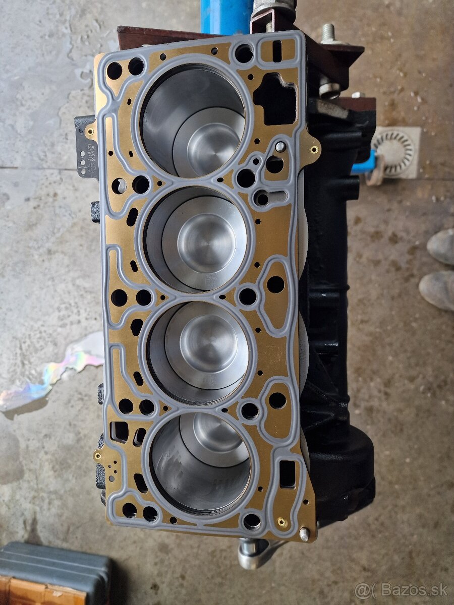 Predám/výmena Volkswagen Golf VII alltrack 2.0 tdi 135kw - 11