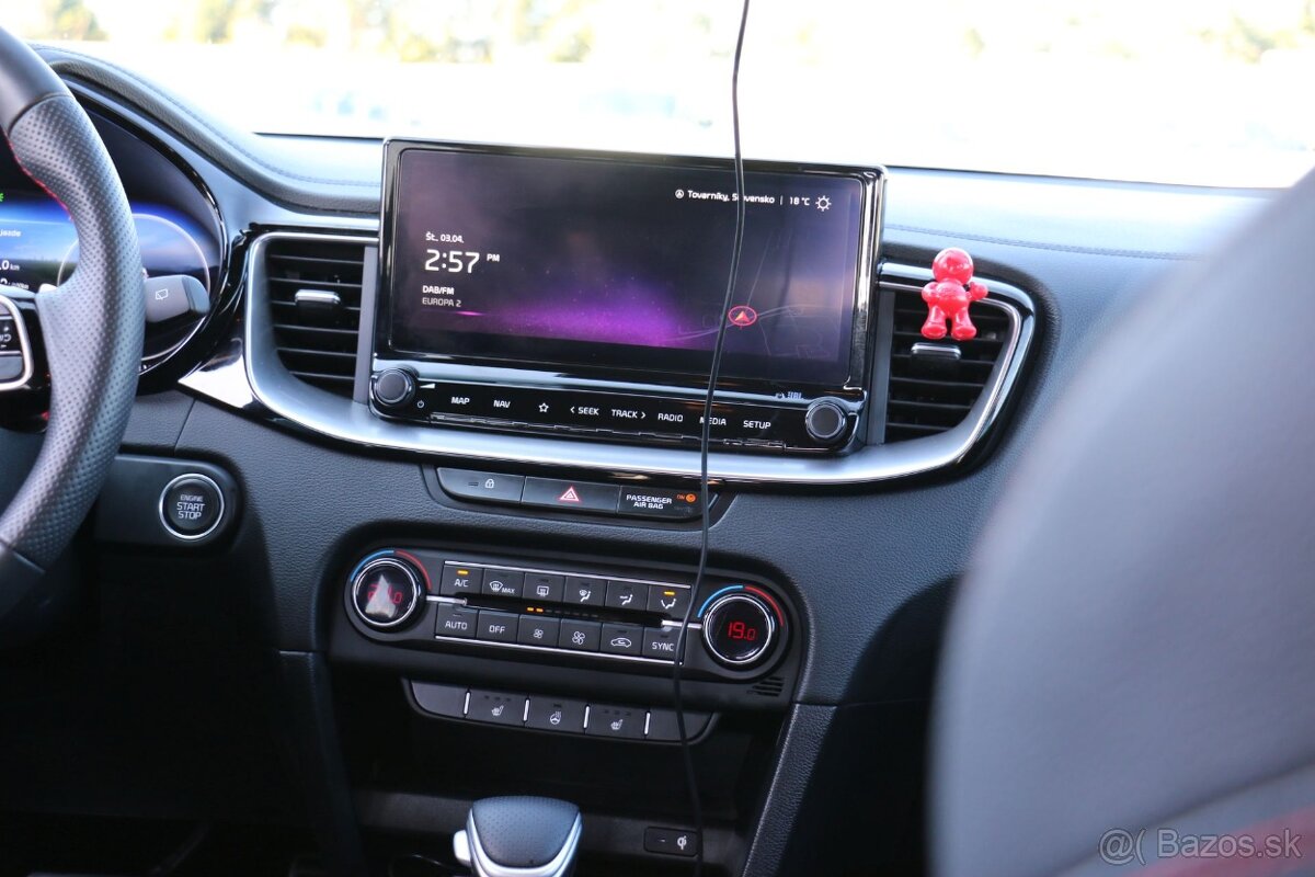 Kia ProCeed 1.6 T-GDi GT A/T - 11