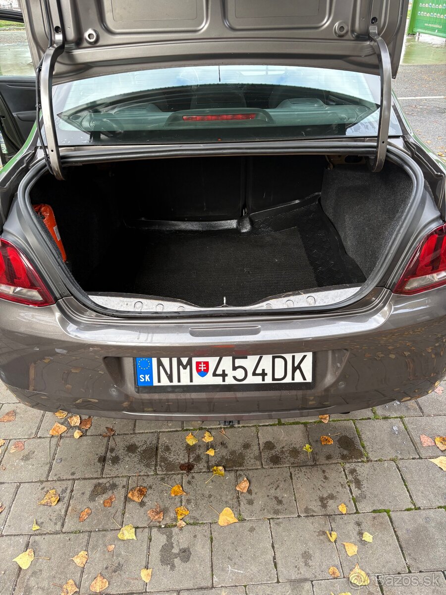 Peugeot 301 Facelift - 11