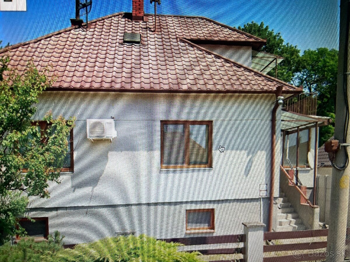 RODINNÝ DOM V PERFEKTNEJ LOKALITE ZLATE MORAVCE - 11