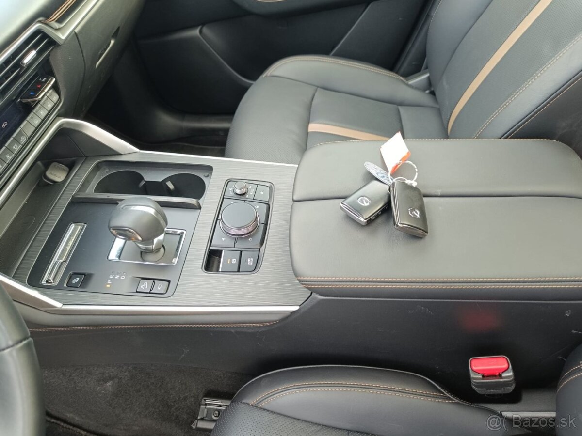 Mazda CX-60 Hybrid - 11