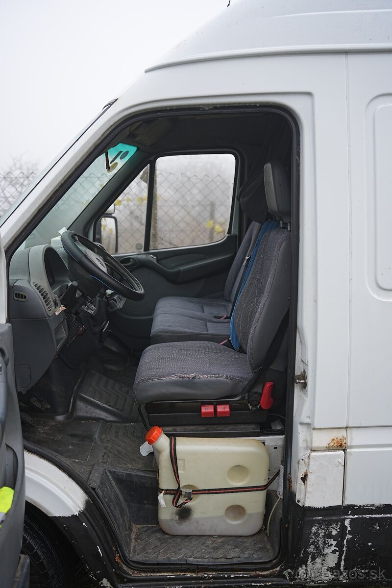 Obytná dodávka Mercedes Benz Sprinter - 11