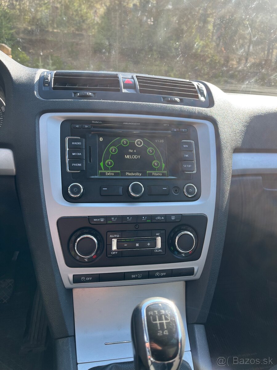 Škoda Octavia 2 1.6 tdi 2012 NOVÁ STK - 11