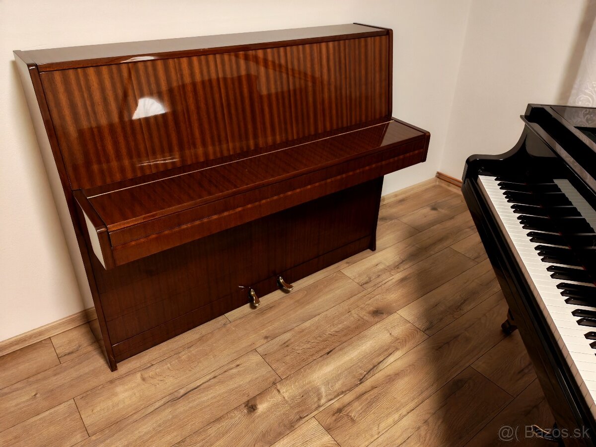 Petrof zlatá Česká kvalita dovoz celá SR - 11