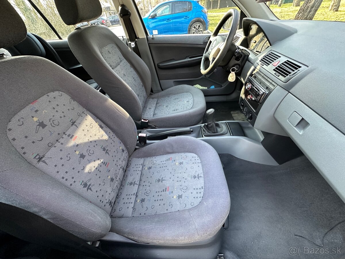 Škoda Fabia 1.4 benzín - 11