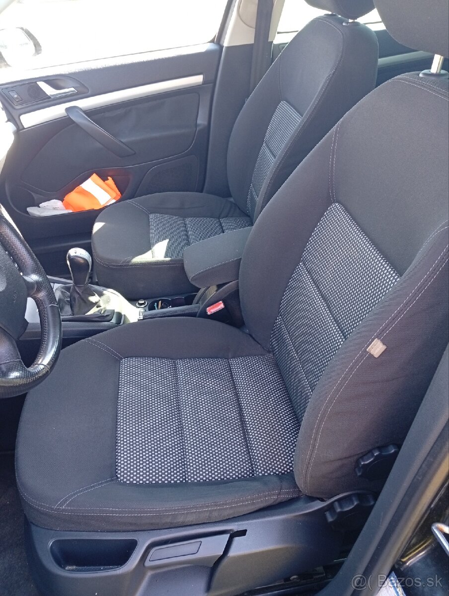 Škoda Octavia Combi 4x4 Scout - 11