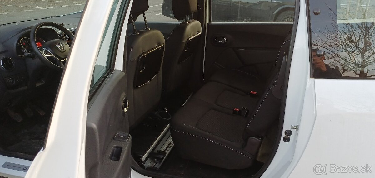 Predám rodinné auto Dacia Lodgy - 11