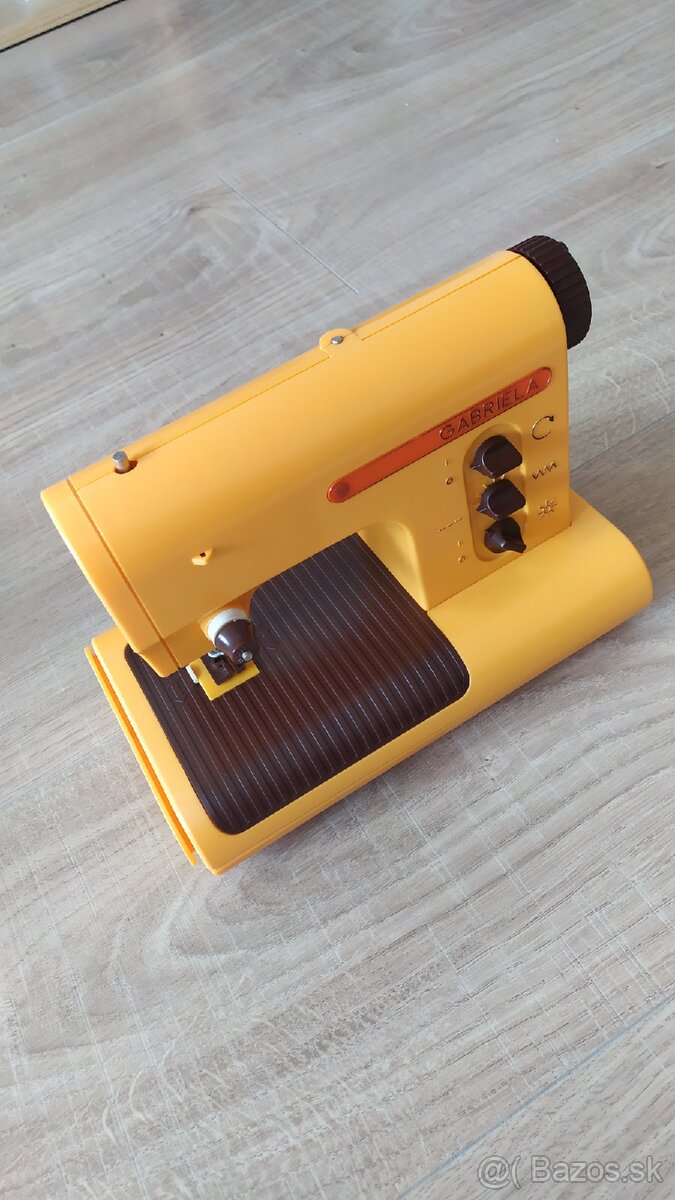 Predám detský retro šijací stroj PIKO Gabriela - 11