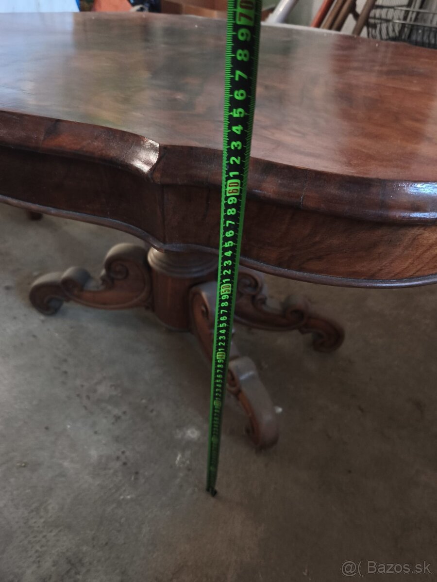 Krásny starožitný drevený stôl - A - 11