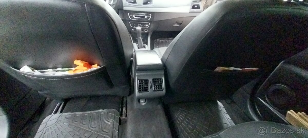 Renault Fluence 1.6 16V 81 kw - 11