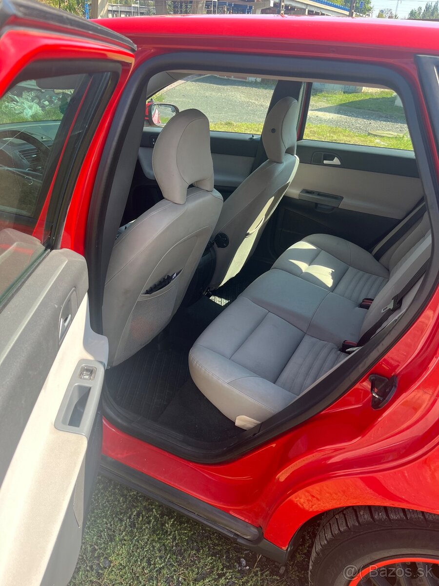 Volvo V50 1.6D nová stk/ek - 11