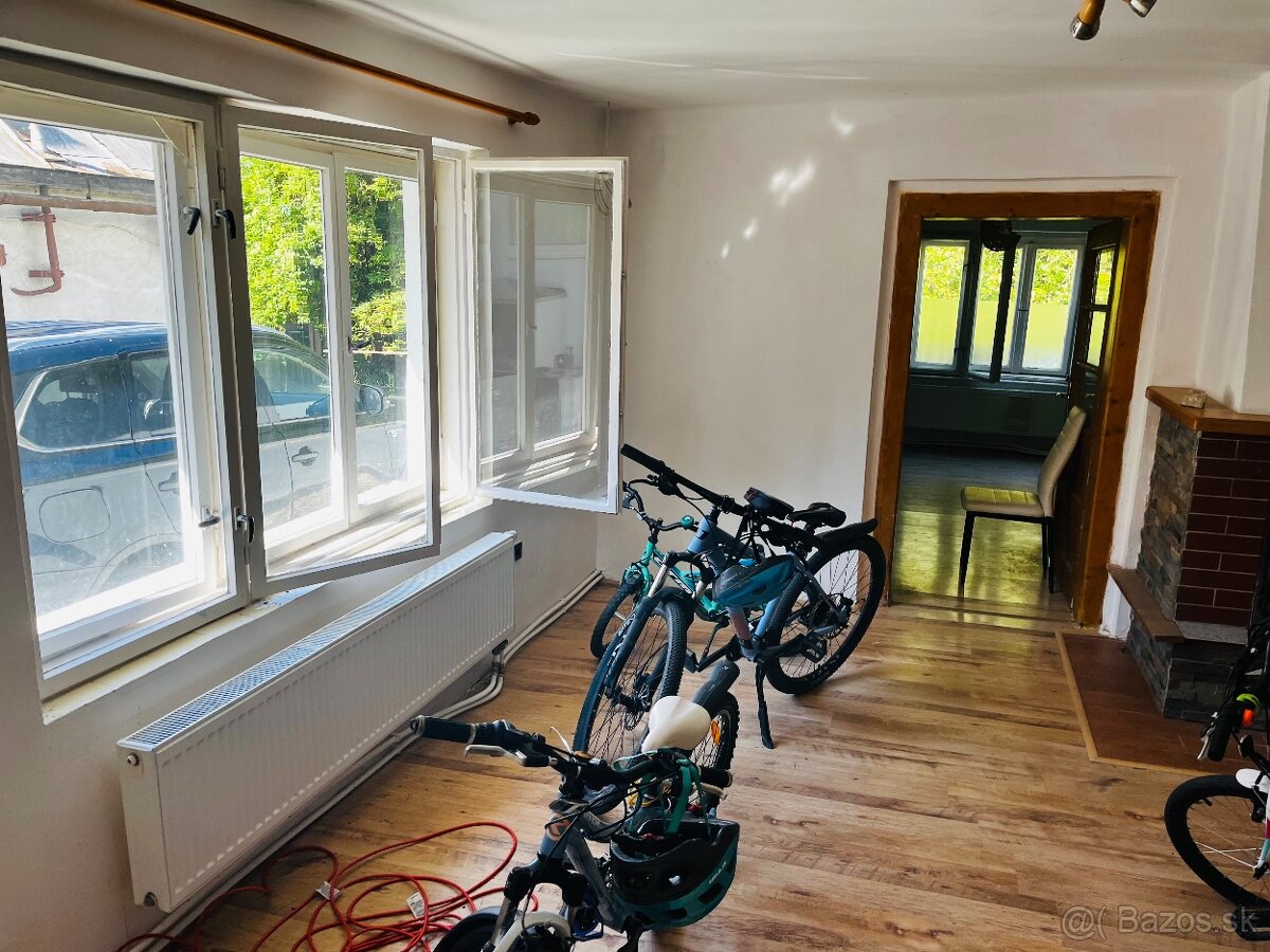 ÚTULNÝ 1 podlažný rodinný dom, 646 m2, VT - 11