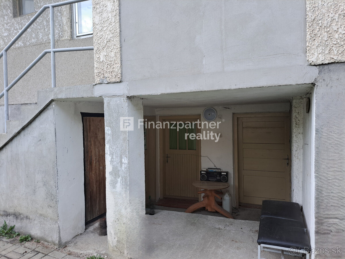 Na predaj rodinný dom v obci Čabiny - 11