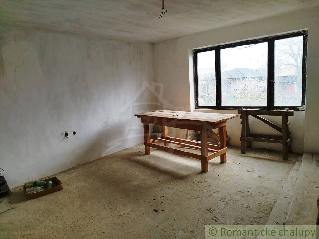 Holodom s malou chalupkou Veľká Čalomija - 11