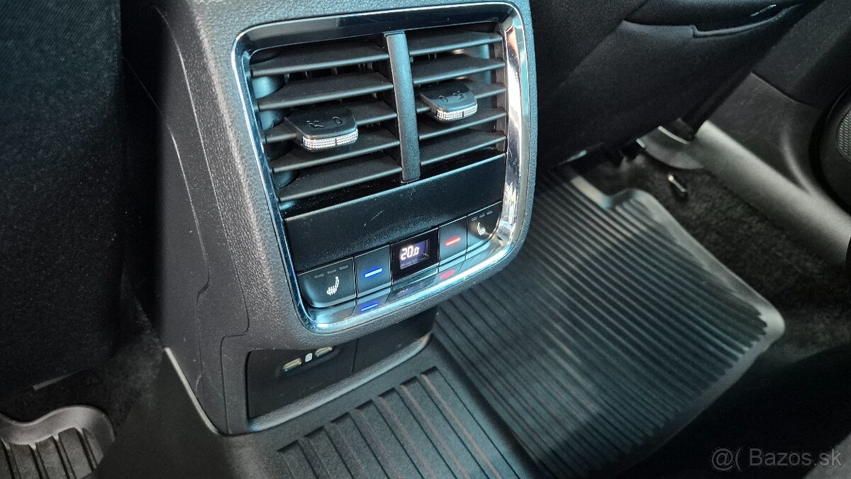 Škoda Octavia Combi 2.0 TDI SCR Style DSG VIRTUAL LED - 11