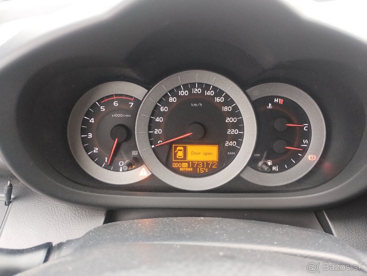 Toyota RAV4 2.2 D-4D 180 - 11