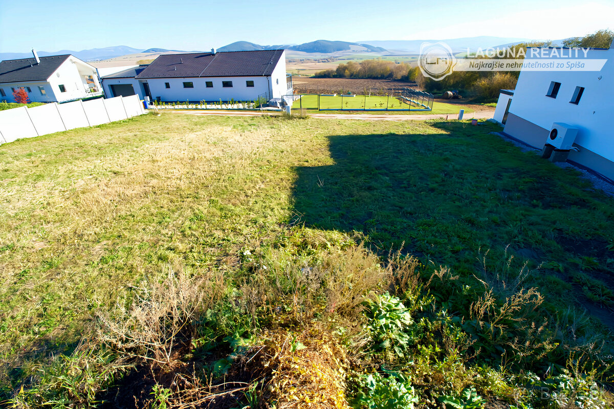 Novostavba energet. úsporný RD na okraji obce Spišský Hrhov - 11