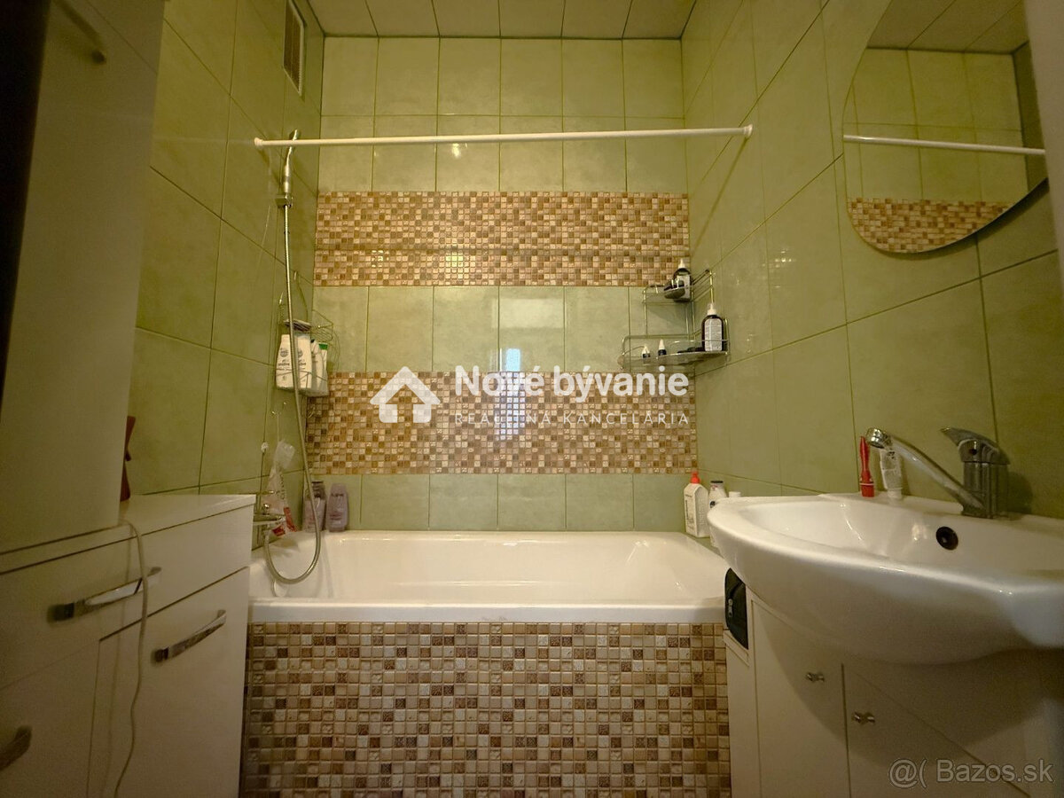 Predaj, krásny 3iz. byt po rekonštrukcií-Želiezovce - 11