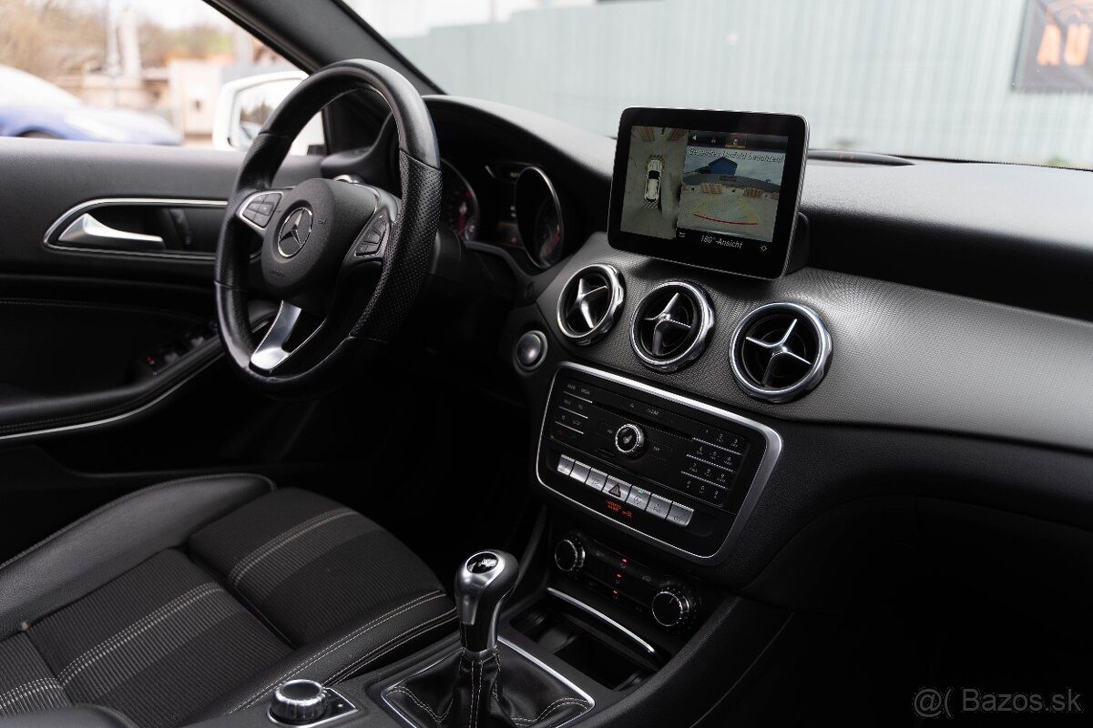 Mercedes-Benz GLA 180 - 11