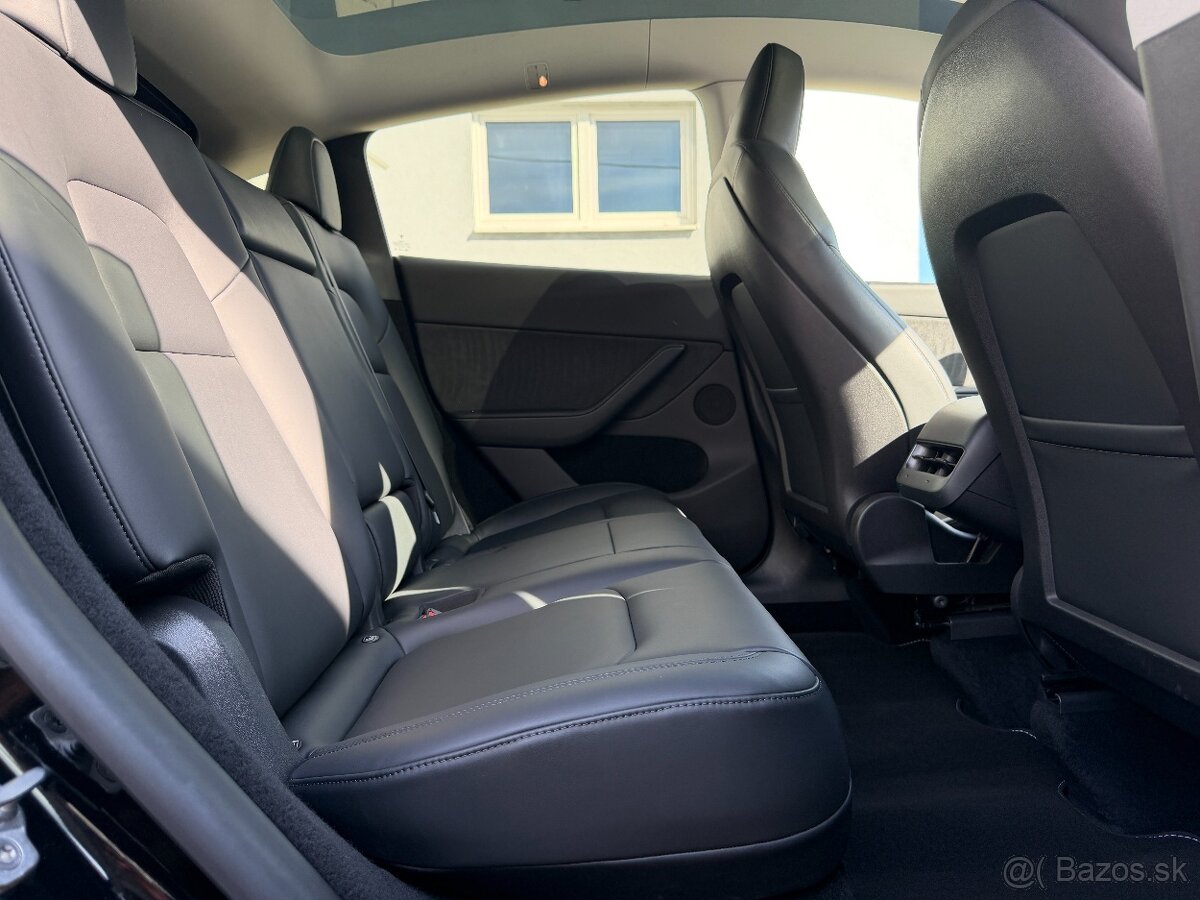 Tesla Model Y Long Range Dual Motor, DPH, Záruka - 11