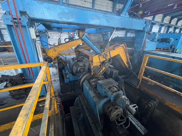 servisné stredisko - hrubá deliaca linka ACHENBACH - 11