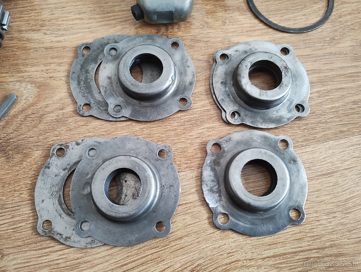 Predám náhradné diely na ČZ 125C a ČZ 150C a ČZ 125/351 - 11