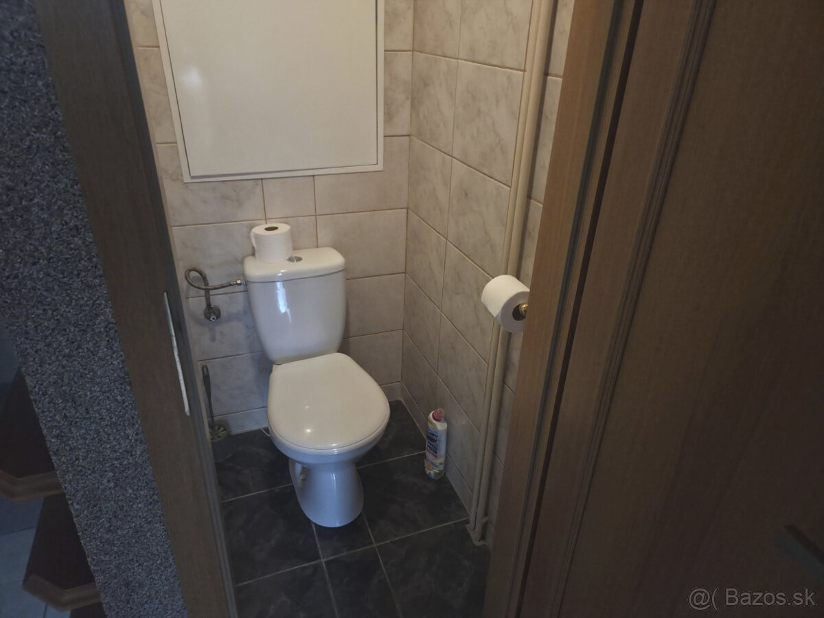 Trojizbový byt v Piešťanoch - 11