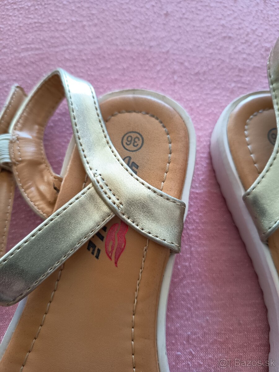 Dámska obuv - 11