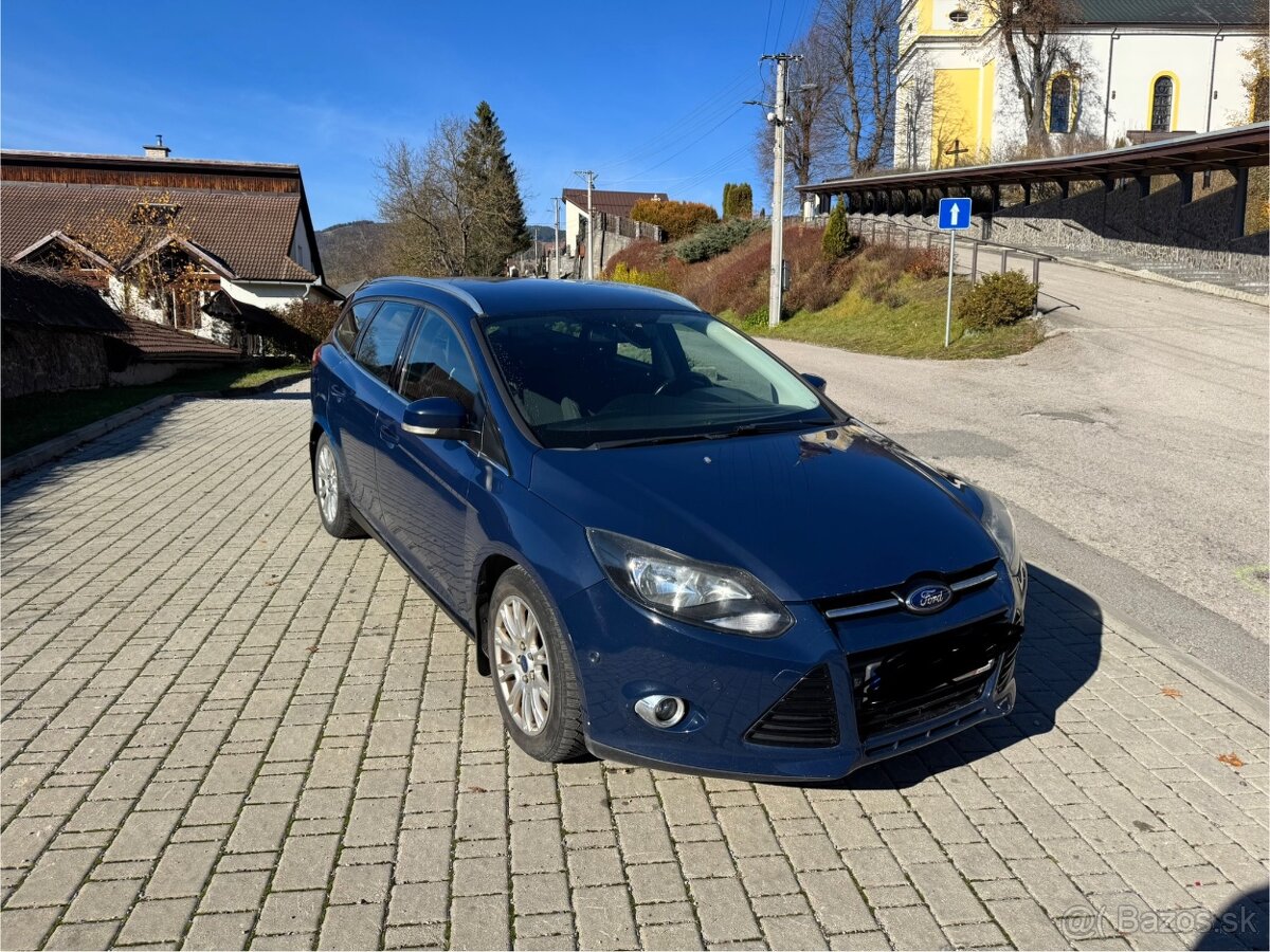 Ford Focus kombi 1.6 92KW RV2013 - 11