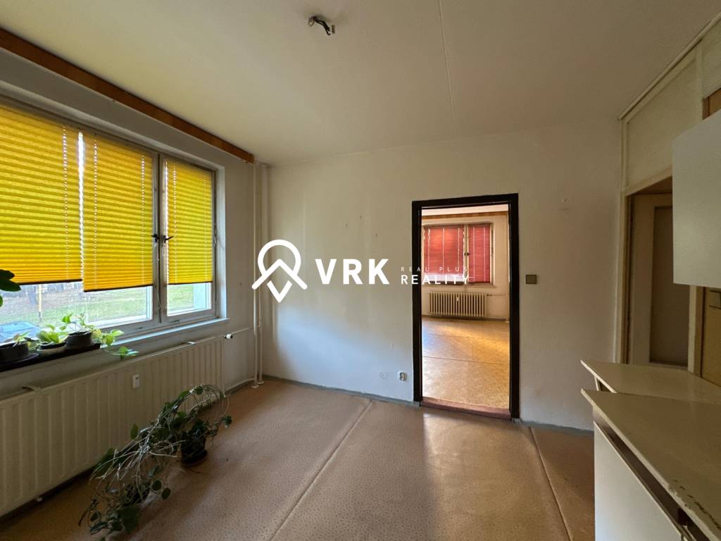 2 IZBOVÝ BYT, KOŠICE - SÍDL. DARGOVSKÝCH HRDINOV - FURČA - 11