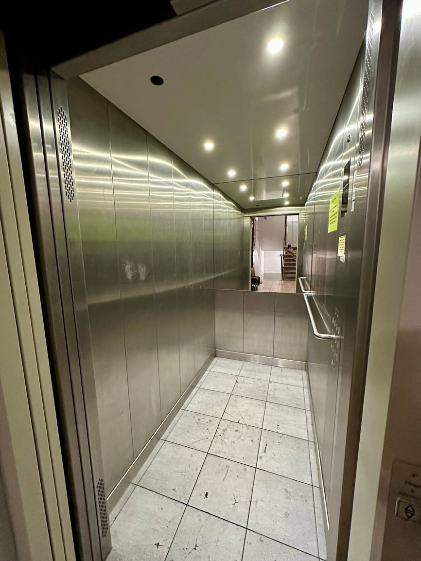 2- IZBOVÝ BYT - STREĎANSKÁ - 11