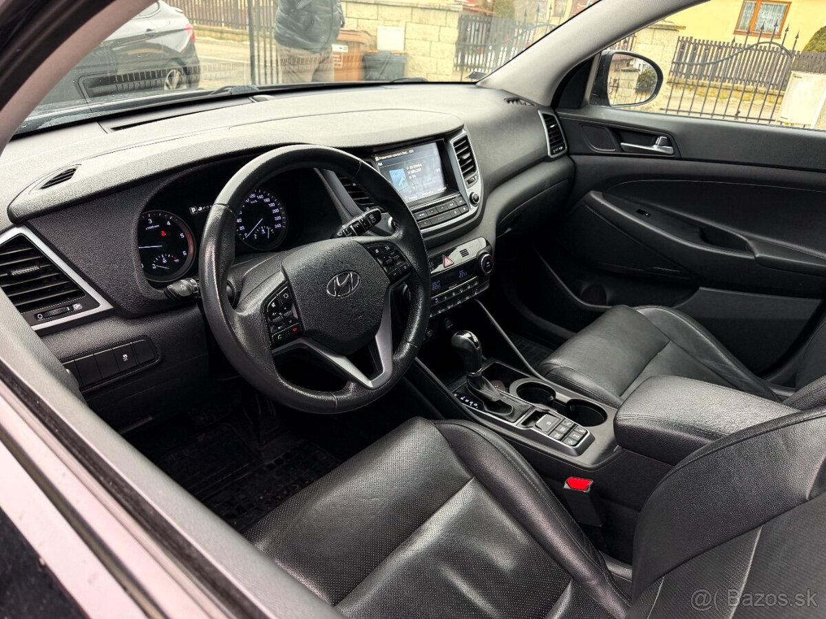 Hyundai Tucson 2.0 CRDi HP Premium 4x4 A/T - 11