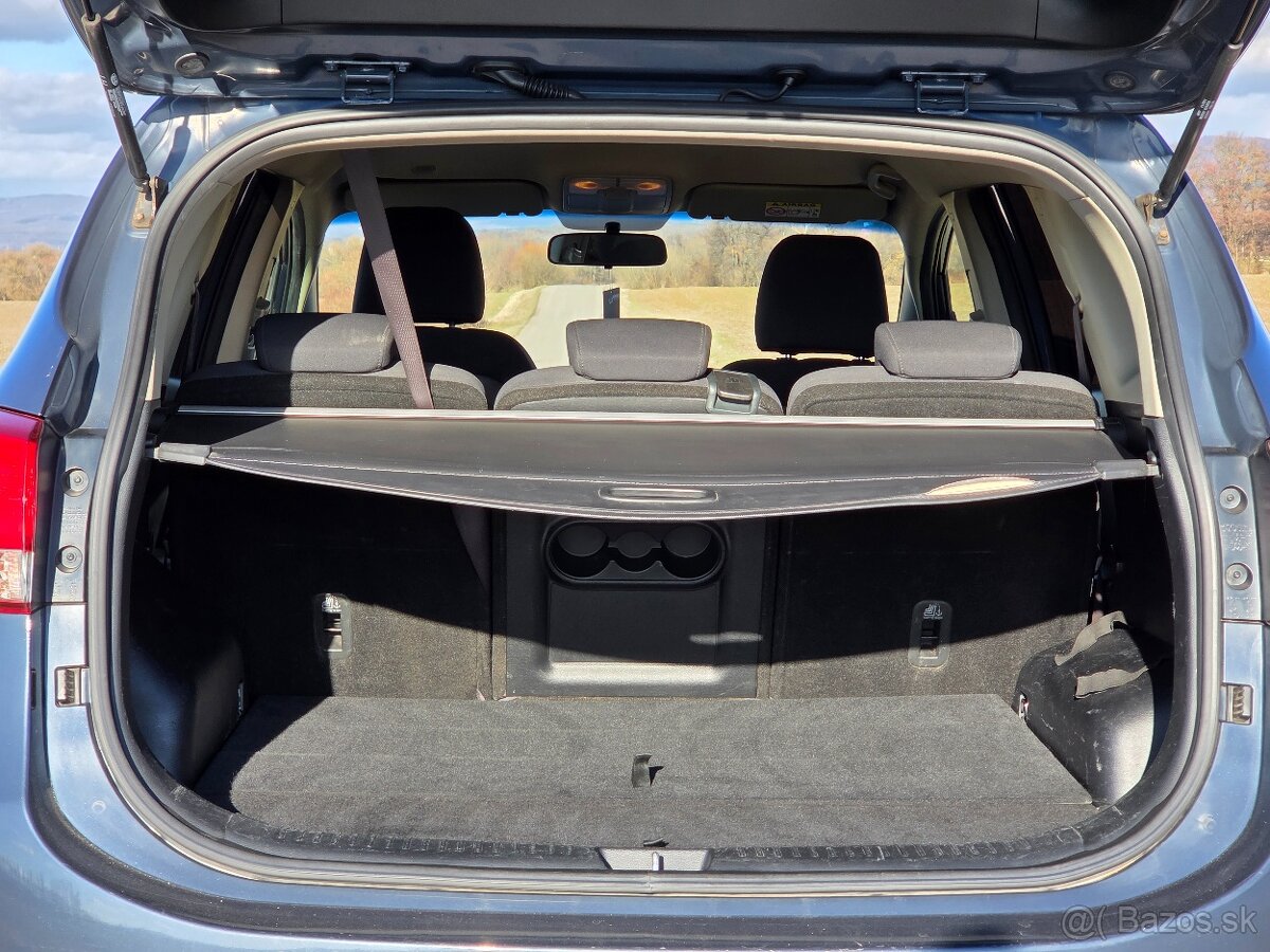 Kia Carens 1.7 CRDi - 11