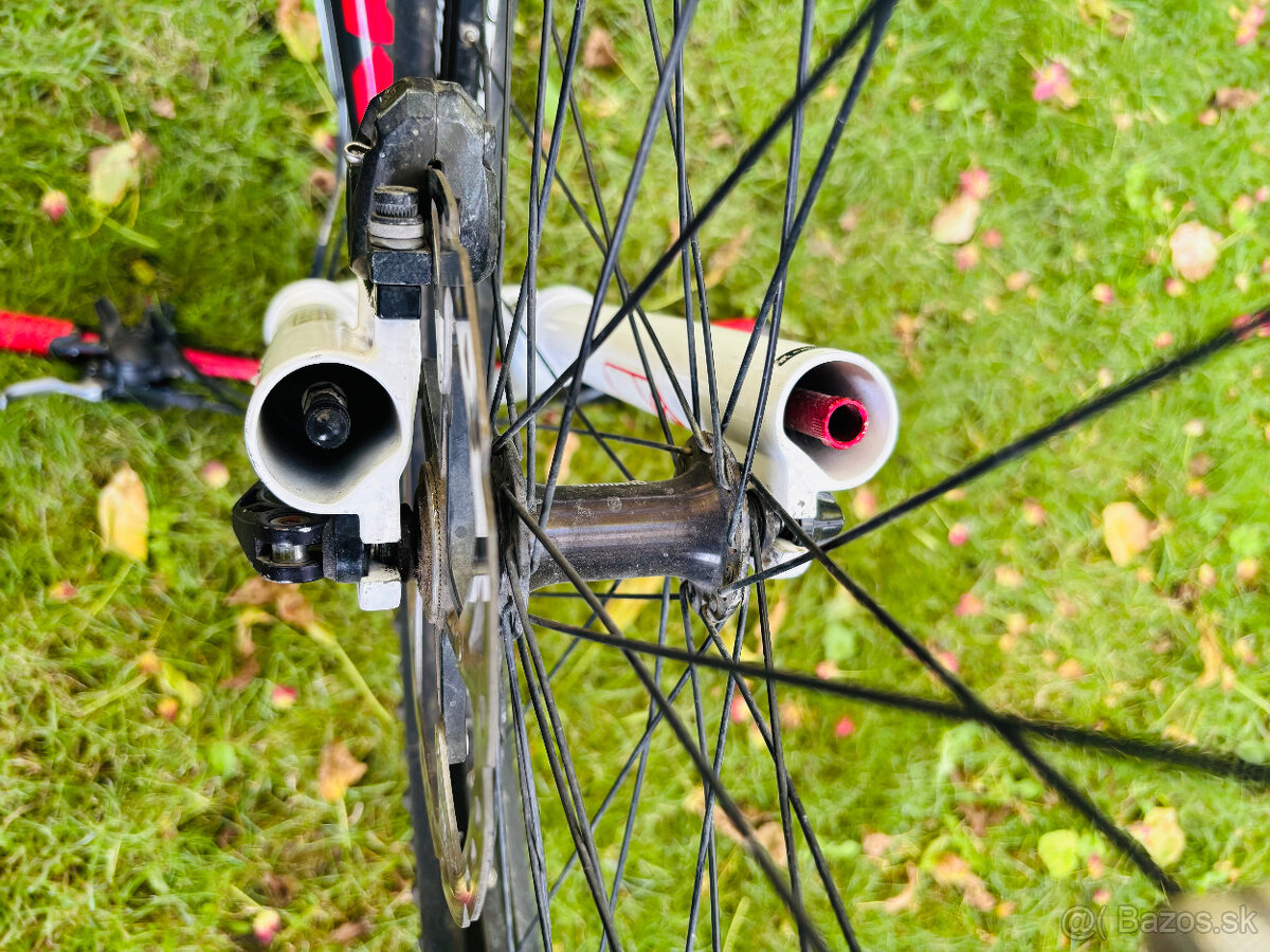 Predám karbónový Trek Elite 9.6, 26", veľkosť 19,5" - 11